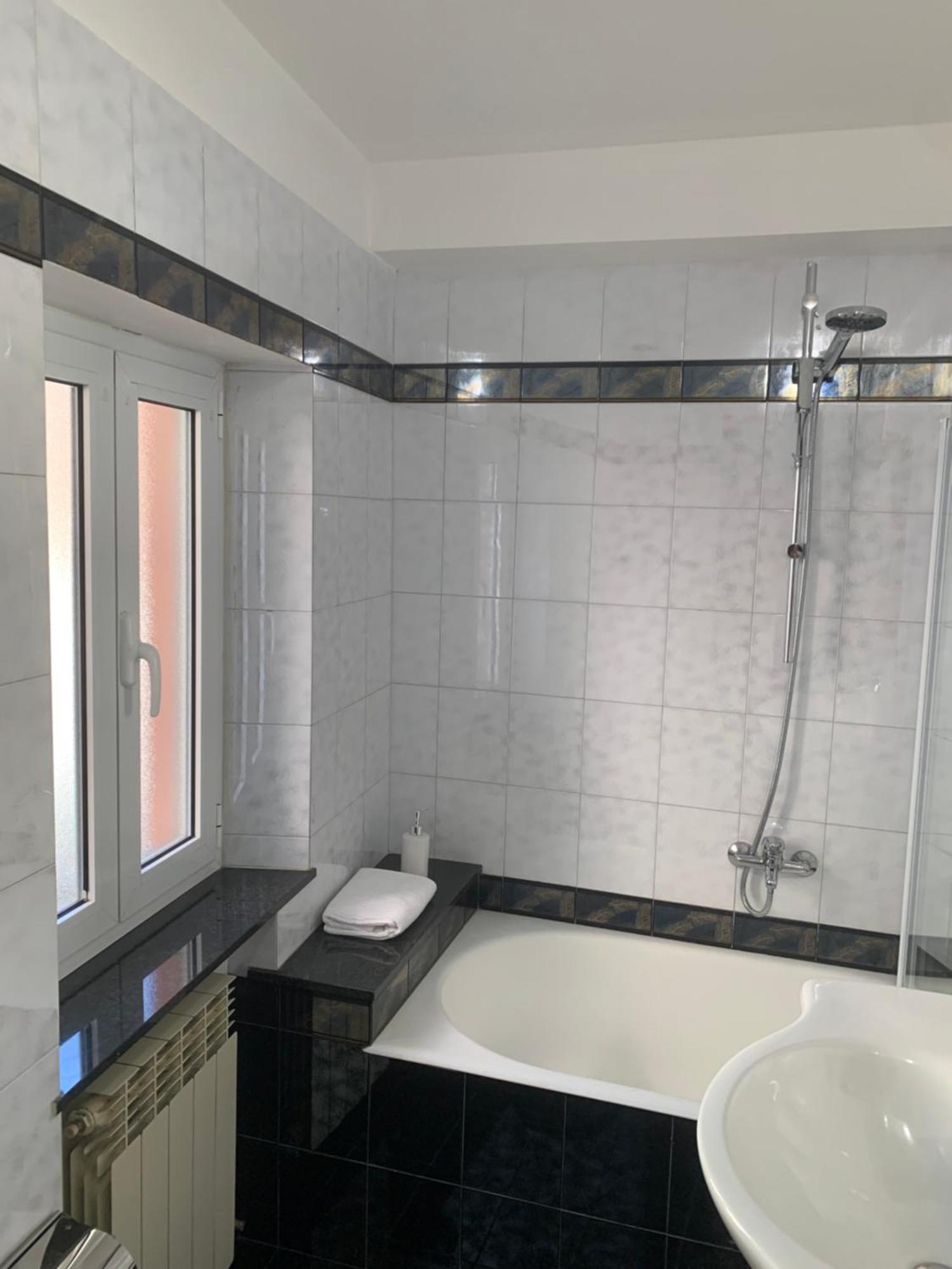 Apartament The First Colombo Brignole XX Settembre Genua Zewnętrze zdjęcie